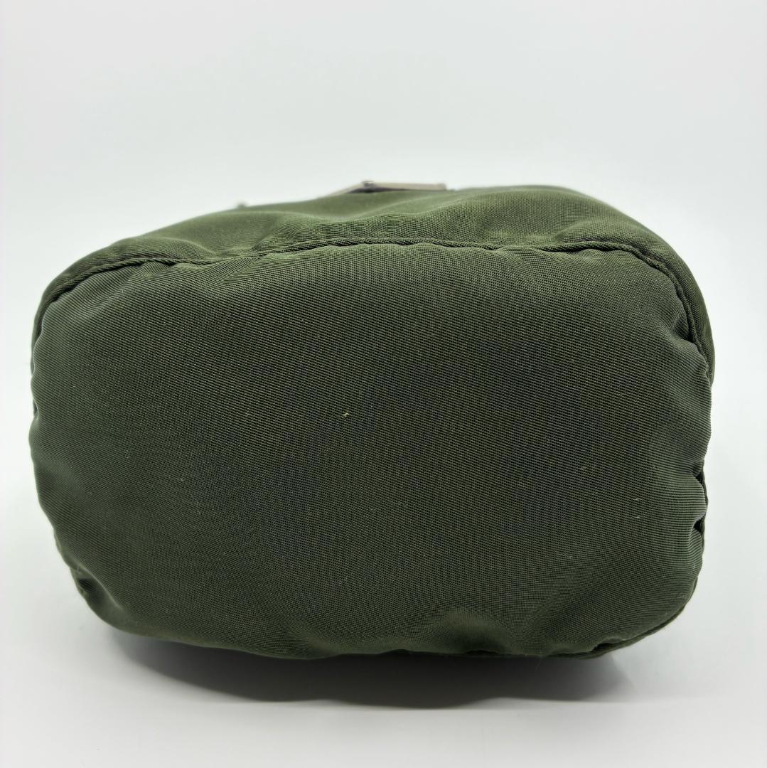 PRADA プラダ オリーブグリーン カーキ 巾着ポーチ A1361A2 - メルカリ