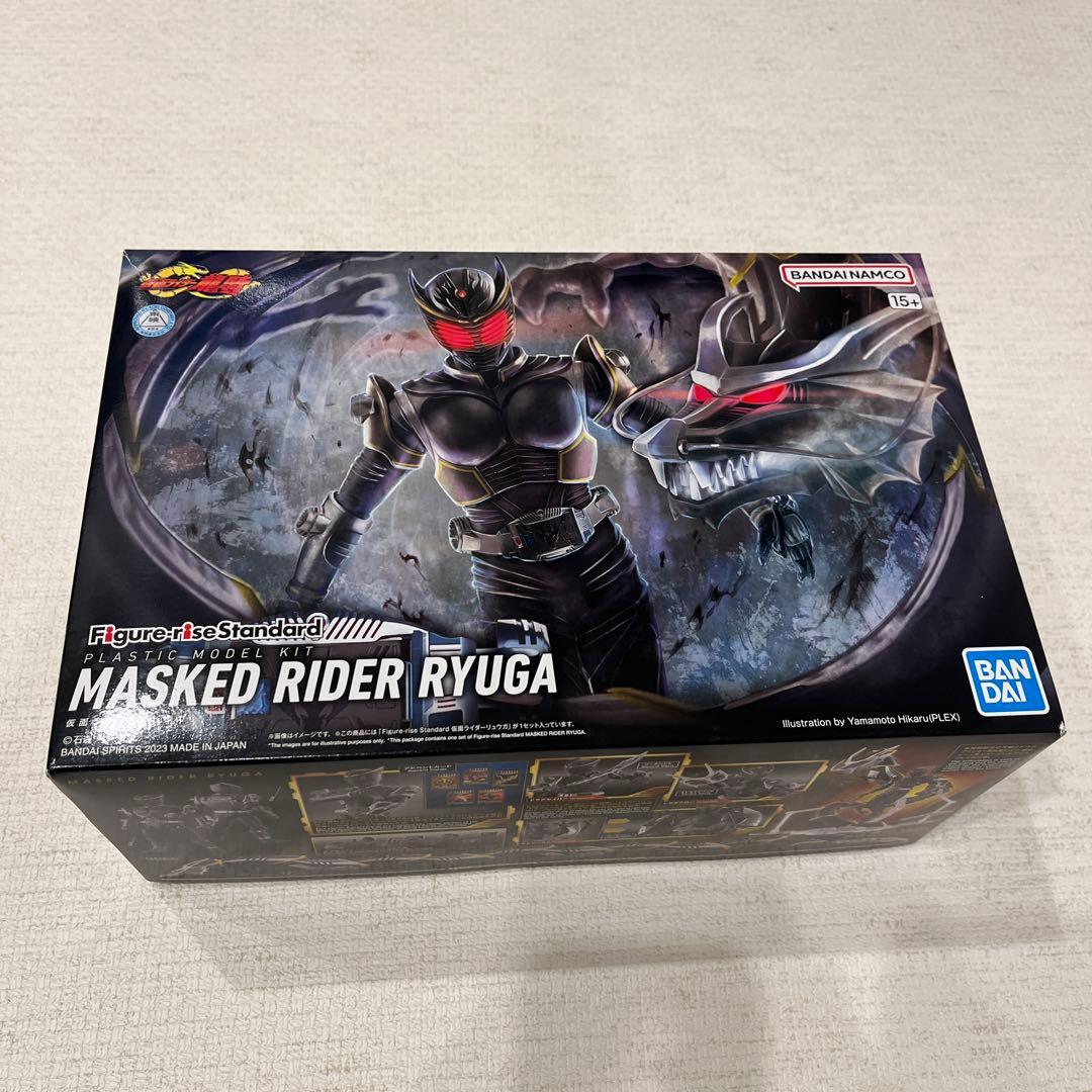 仮面ライダーリュウガ　プラモデル