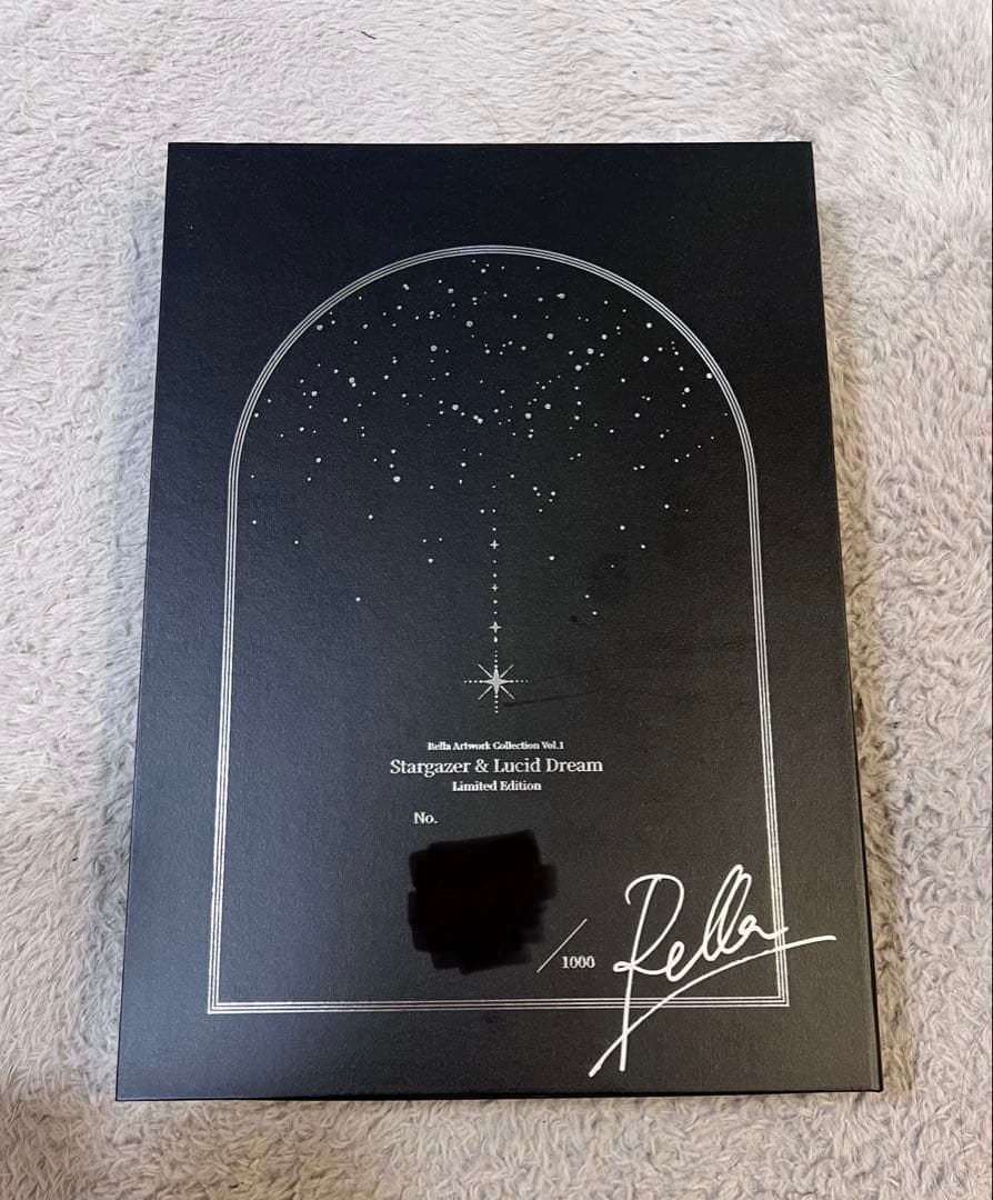 初音ミク Rella 画集 豪華版 世界1000限