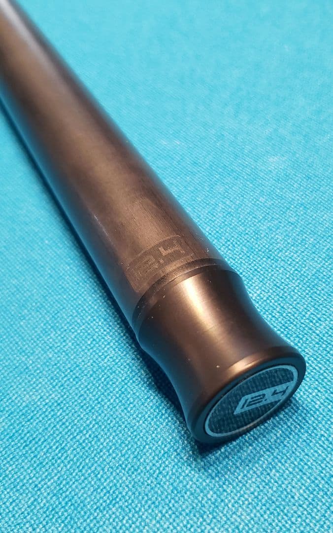 REVO レボ　12.4mm 中古美品　プレデター　Predator ラジアル