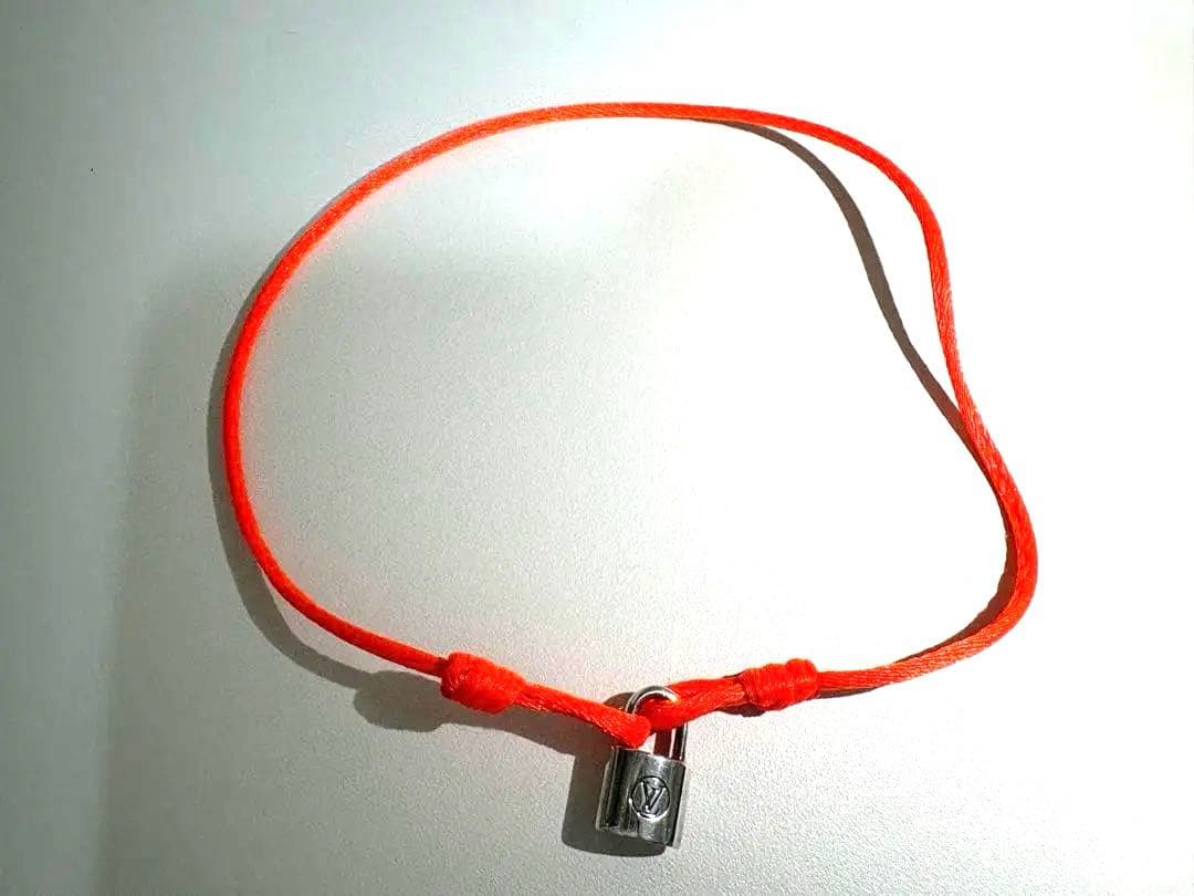 新品同様⭐︎LOUIS VUITTON ルイヴィトン シルバー ロックイット