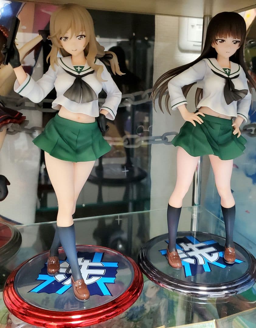 ガールズ&パンツァー　西住みほ 島田千代　制服verフィギュア 2体セット