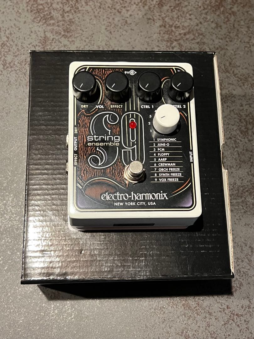 エレハモ　S9 electro-harmonix String Ensemble