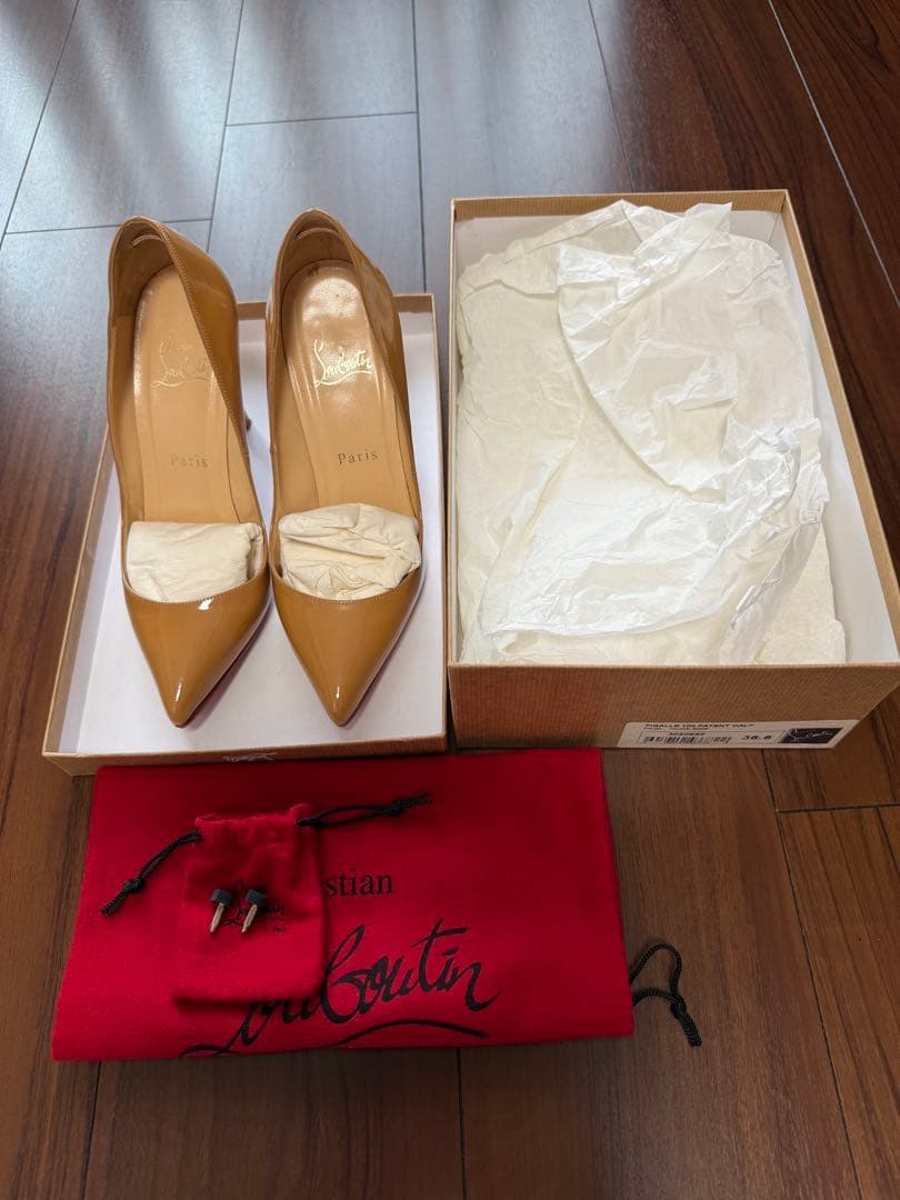 Christian Louboutin ハイヒール ベージュ　36.5 Christian Louboutin Size 36.5 Nude Pigalle Follies Heels 79cl317s