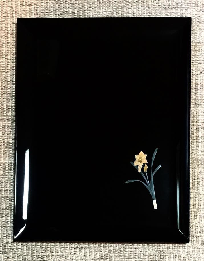 輪島塗 角皿 角盆 水仙 未使用 輪島塗 角盆 (大) -無地- [内外面とも黒色]｜輪島市の輪島塗漆器販売