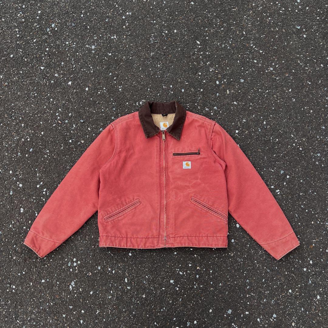 Carhartt デトロイトジャケット 赤、ピンク - メルカリ