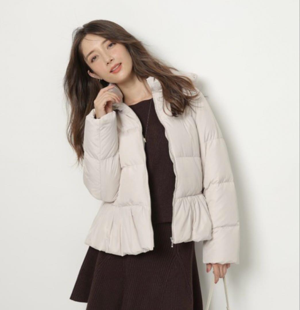 撥水ぺプラムダウン　アプワイザーリッシェ　新品未使用 Apuweiser-riche（アプワイザーリッシェ）の「〈撥水〉ペプラムダウン