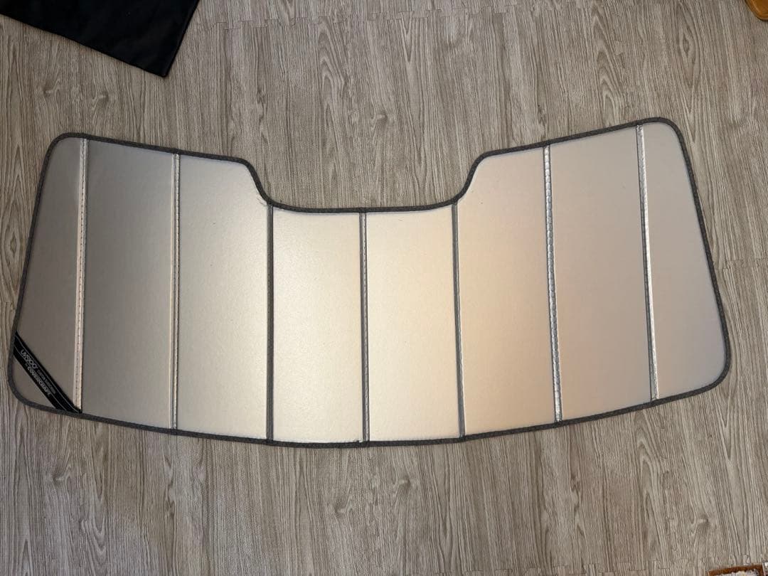 【中古美品】CoverCraftサンシェード　ディフェンダー現行型用(シルバー)