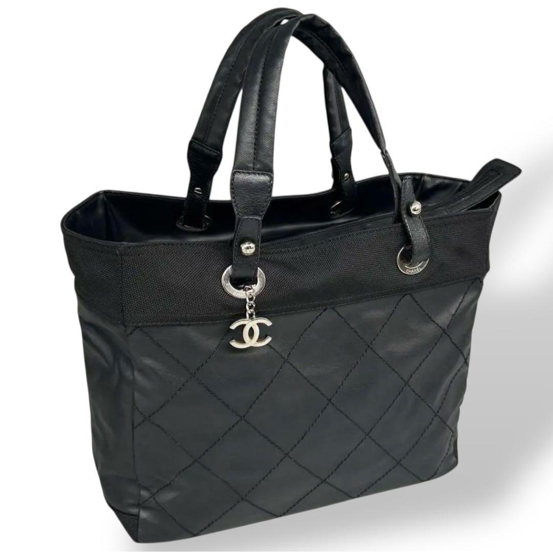 【未使用に少し近い】　シャネル パリビアリッツMM マザー A4 肩掛け　黒 CHANEL シャネル パリビアリッツ ファー トートバッグMM【中古】