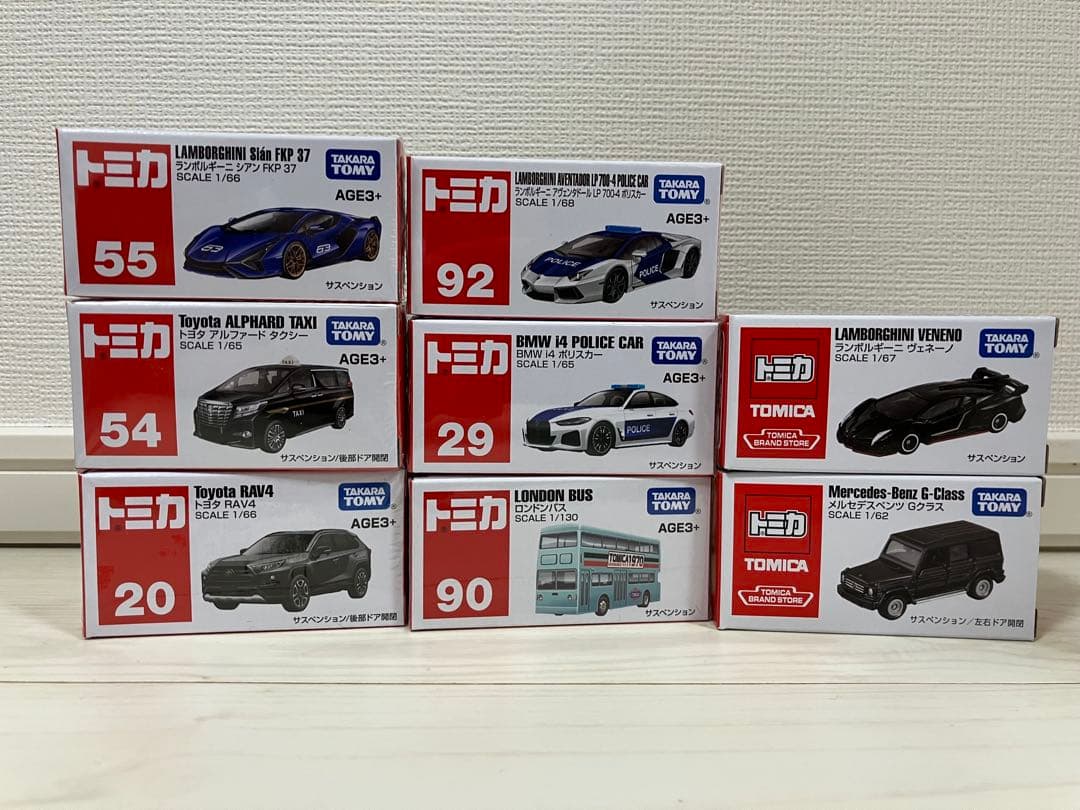 アジア限定トミカ　８台まとめて　最新版　TOMICA BRAND STORE他