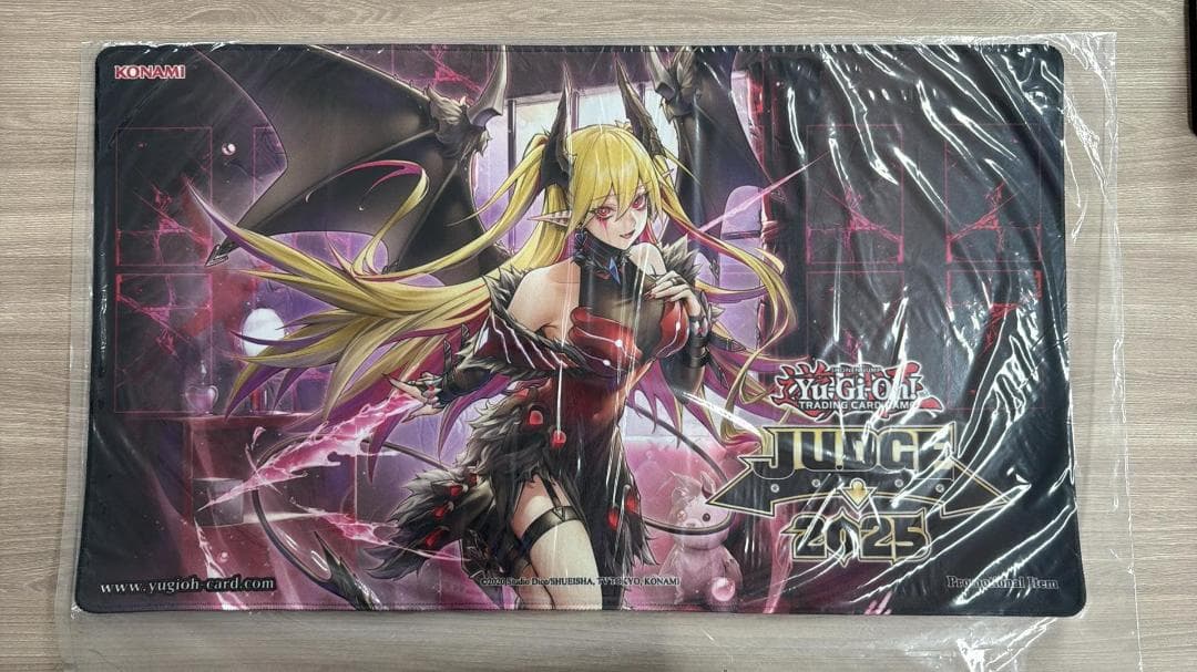遊戯王 公式 JUDGE 2025 紅涙の魔ラクリモーサ プレイマット 北米版 未開封 紅涙の魔ラクリモーサ プレイマット 遊戯王 JUDGE 2025｜Yahoo