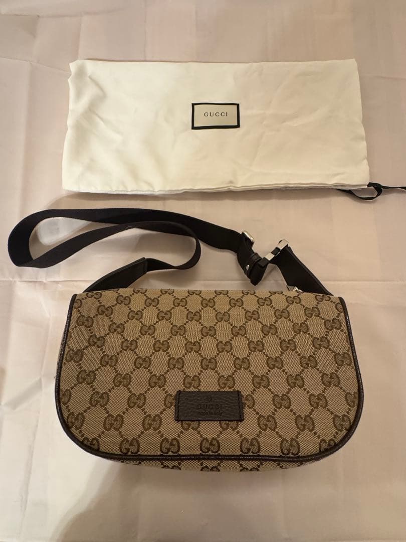 【値引しました】⭐︎美品⭐︎GUCCI ボディバッグ キャンバス 630915
