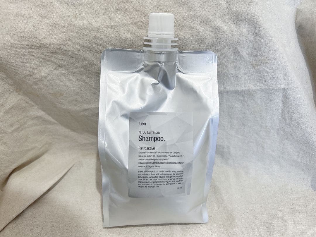 ルリアンブラックシャンプー詰め替え(１０００ml)