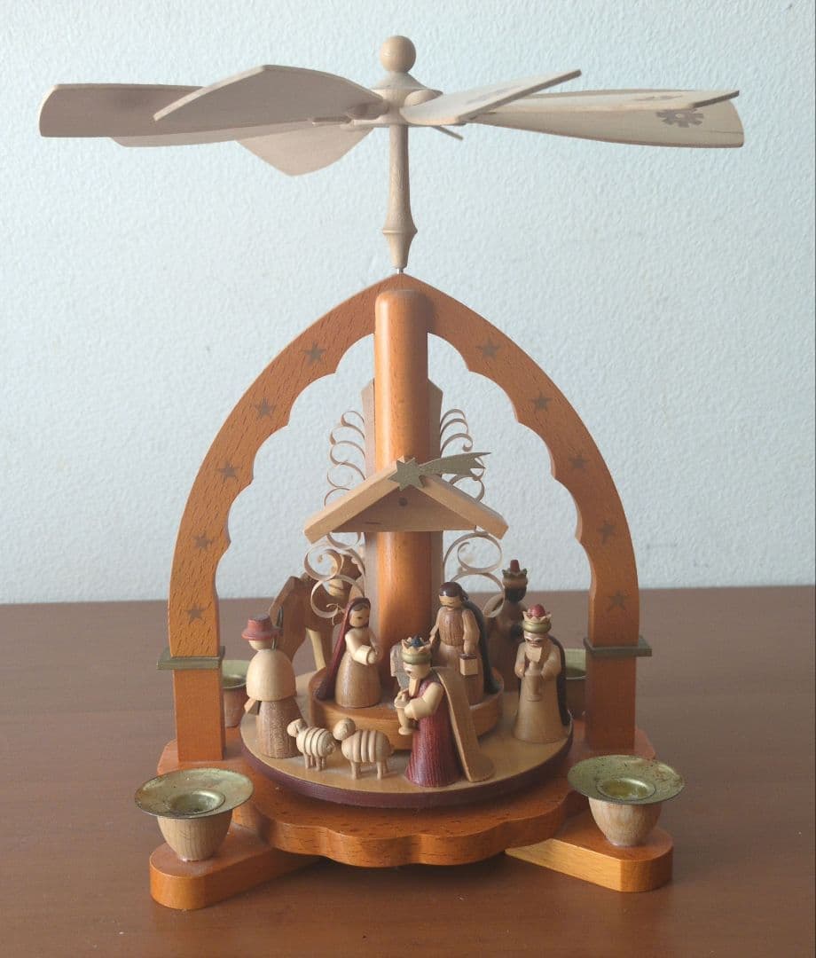 ドイツ　木製クリスマスピラミッド ドイツのおもちゃ | わらべ館 [童謡・唱歌とおもちゃのミュージアム]