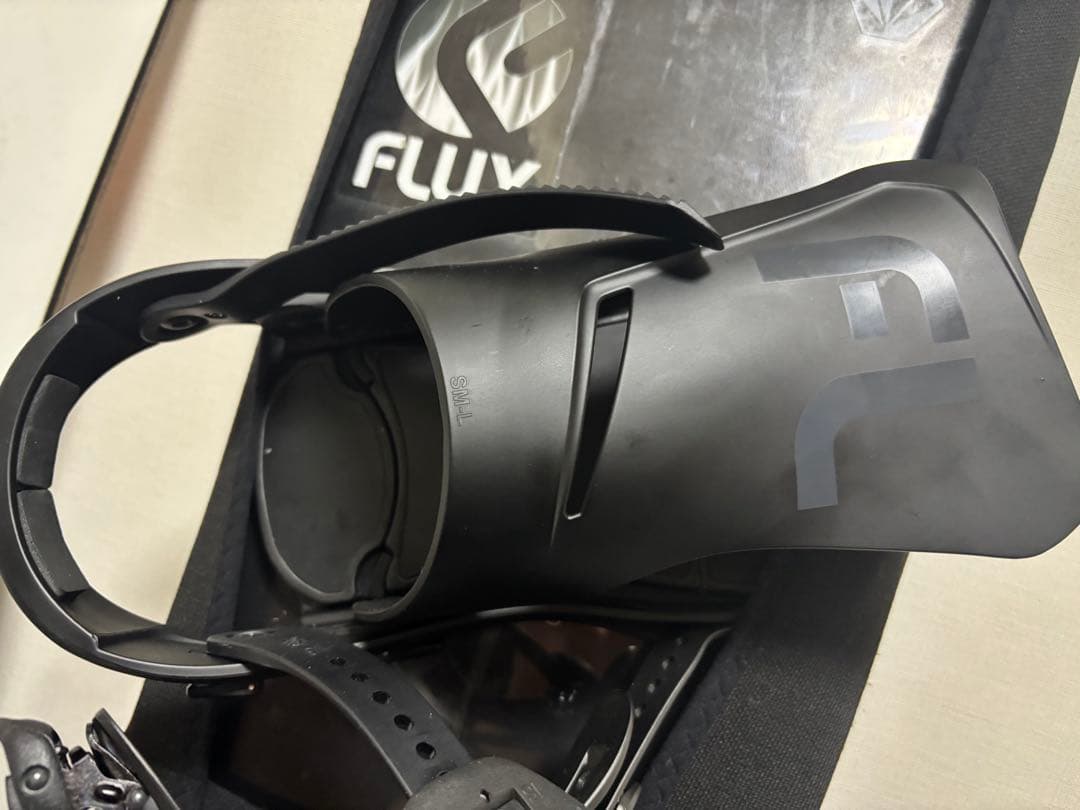 24-25モデルFLUX DS