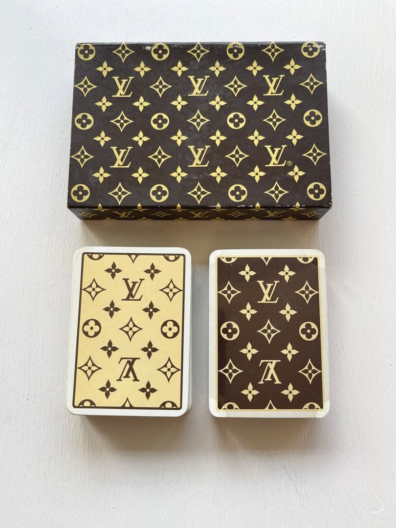LOUIS VUITTON ルイヴィトン トランプ モノグラム 希少 2個セット ルイヴィトン トランプ 2セット(未開封品、使用済み品) 白 黒 村上隆