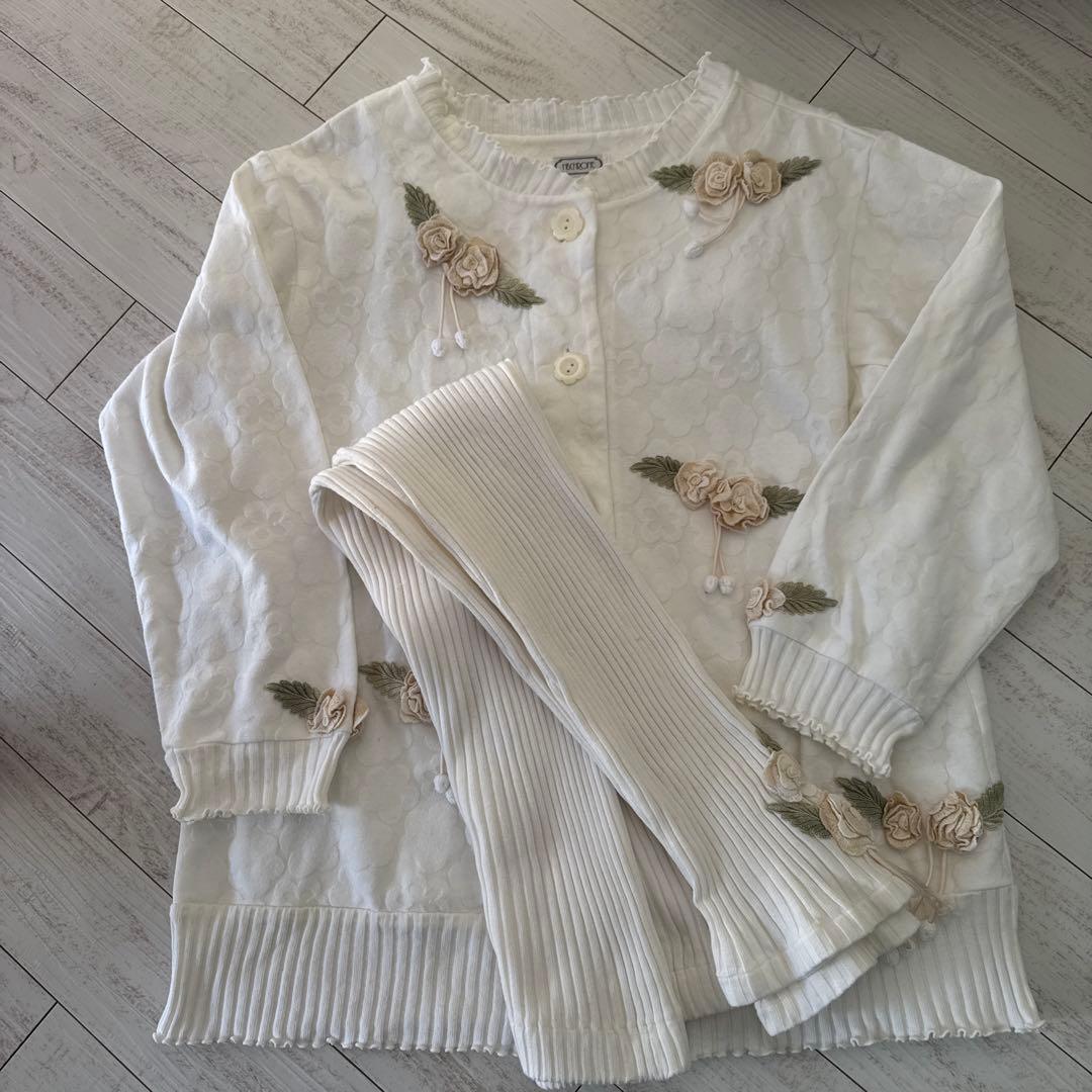 さえら　ヒスクローネ　パジャマ　超美品