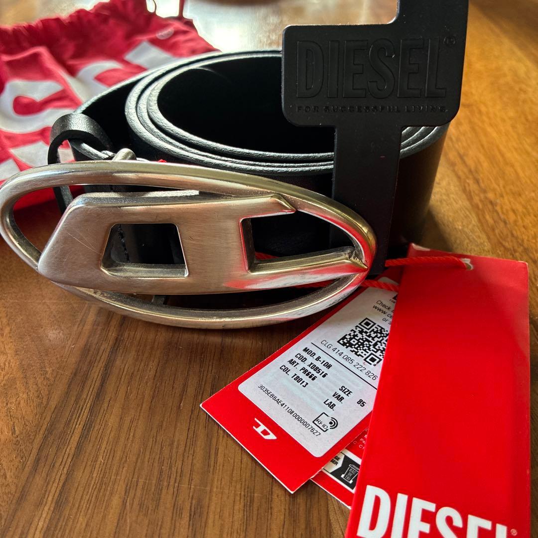 DIESEL 1DR オーバルDロゴベルトブラックレザー85cm
