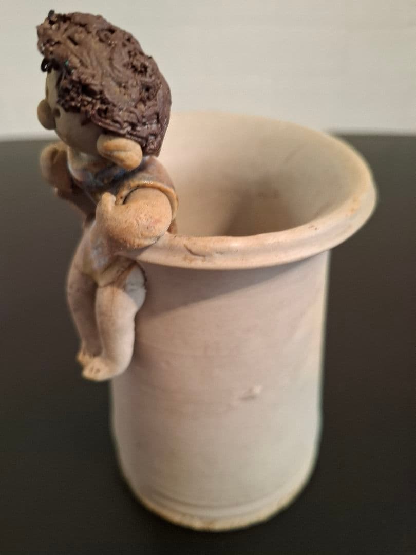 砥部焼森元青芳陶器製人形付きペン立て - メルカリ