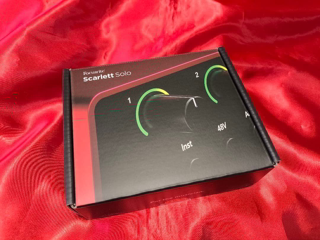 Focusrite Scarlett Solo 4Gen インターフェイス