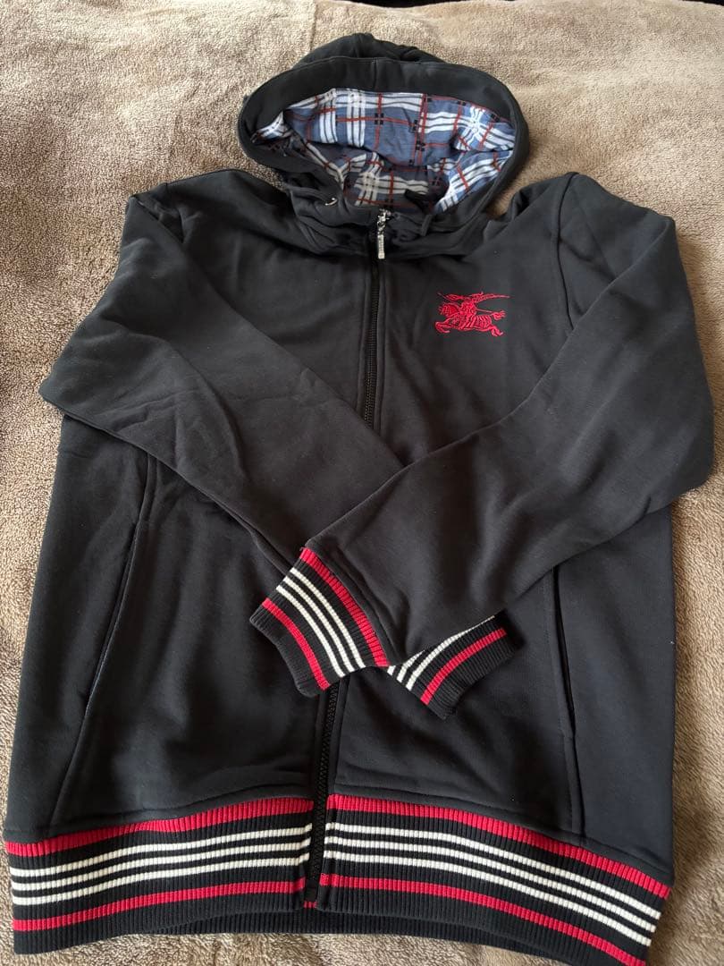 BURBERRY BLACK LABEL フード付きパーカー 表記サイズ３