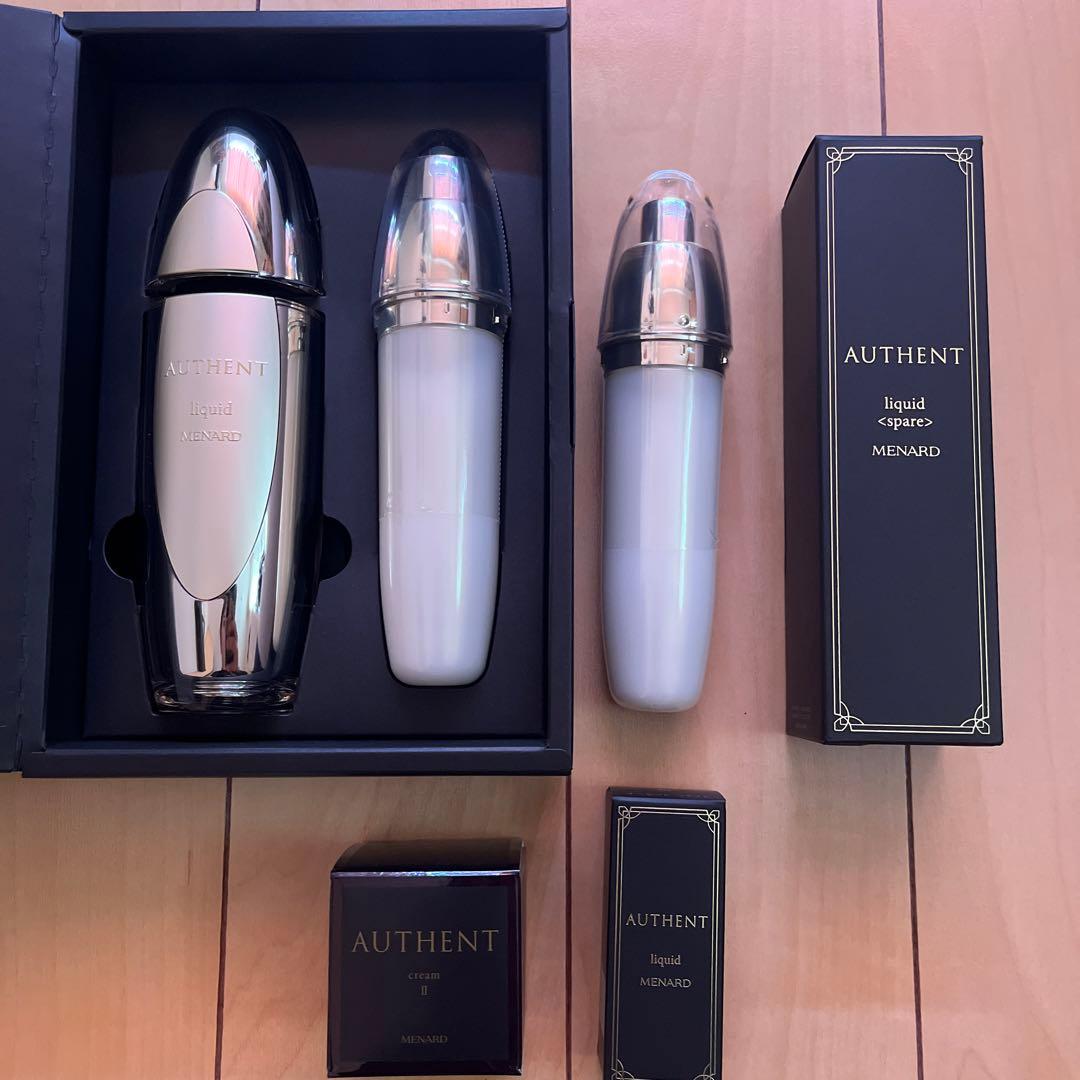 メナード　オーセントリクイド1つスペアー1つ　おまけ