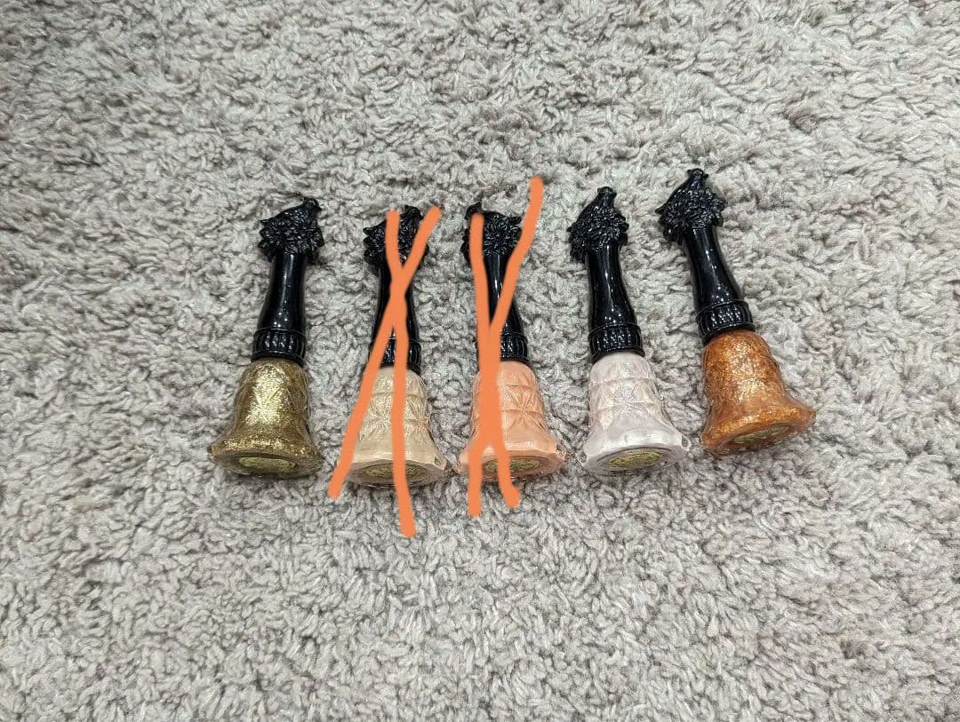 ANNA SUI　ネイルカラー