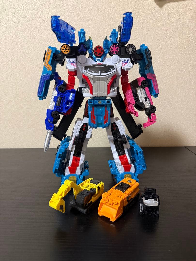 DXブンブンジャーロボチャンピオン ブンブンジャー ブンブンジャー】DXブンブンジャーロボ DXチャンピオンキャリアー 15秒