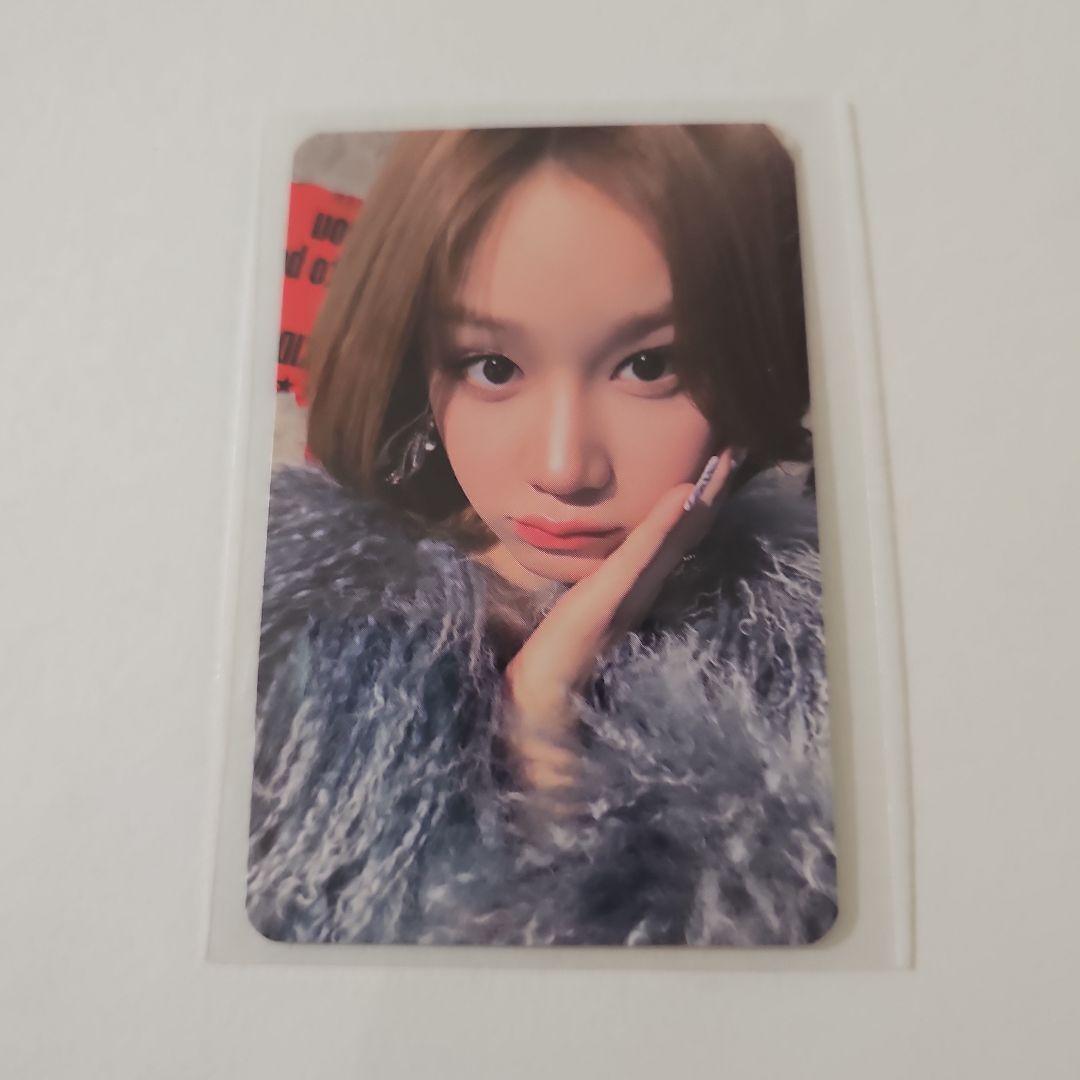 BABYMONSTER トレカ パリタ 公式 WE GO UP 韓国 ポーチ封入 - メルカリ