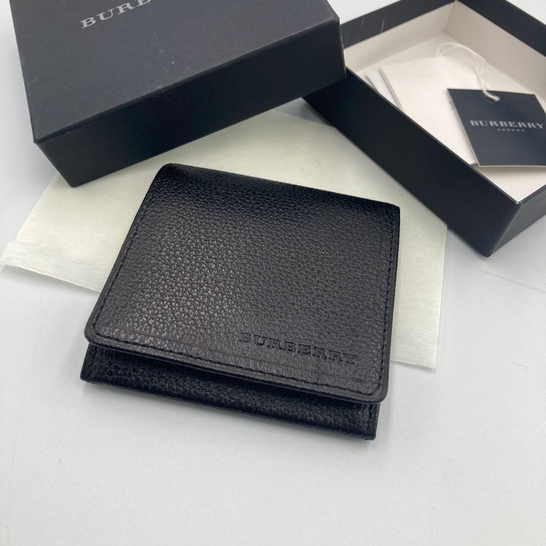 ！新品！　Burberry ケース　ブラック　ノバチェック　30