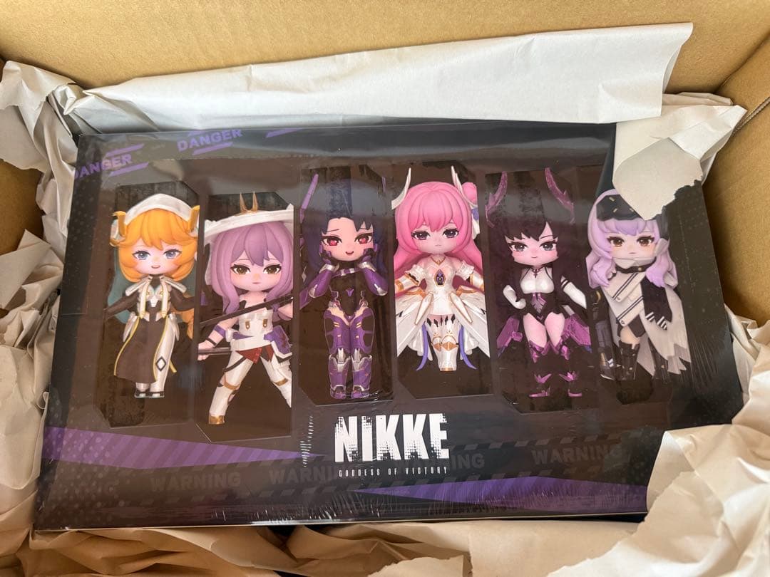 NIKKE トレーディングフィギュア 楽園コレクション