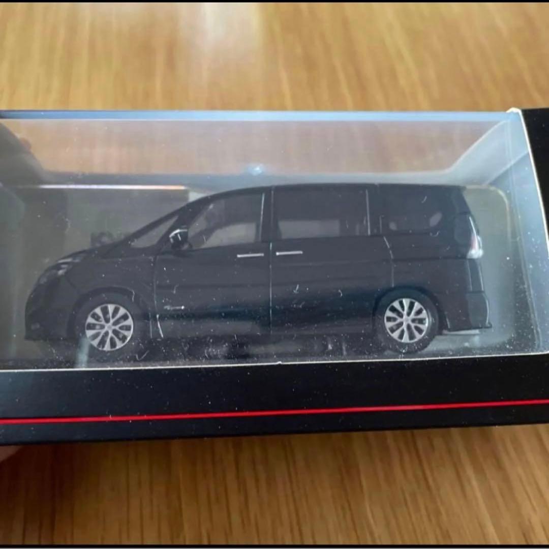 セレナC27 前期　ミニカー　　　　　　　即購入❌