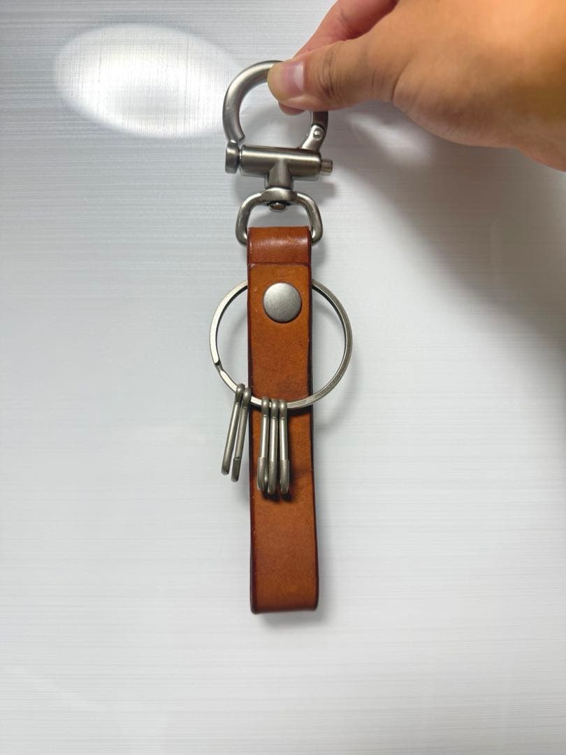 ブラウンレザーキーホルダー シルバー金具付き