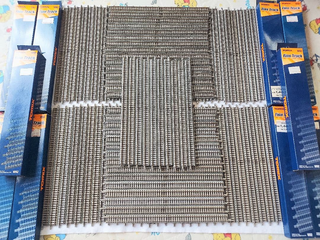 ヨ*ー様 TOMIX ファイントラックS280 (F) 100 本 TOMIX ファイントラック ストレートレール S280 8本｜Yahoo!フリマ