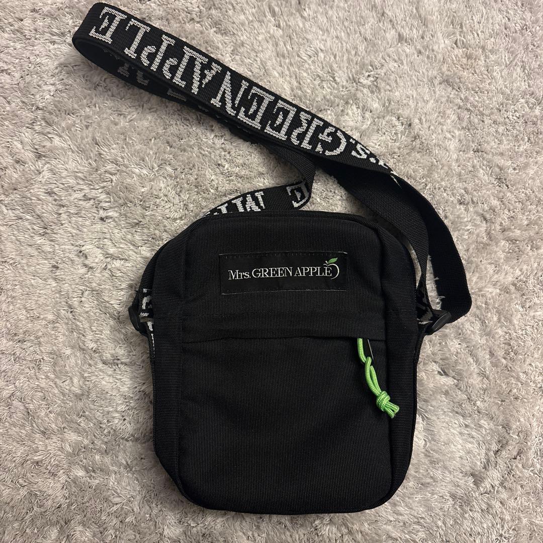 Mrs. GREEN APPLE ショルダーバッグ