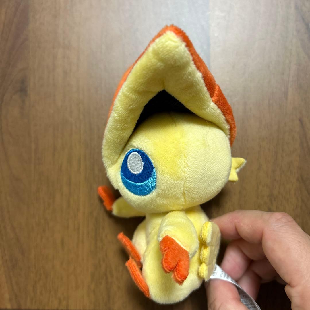ポケモン ビクティニ ぬいぐるみ ポケモンセンター - メルカリ