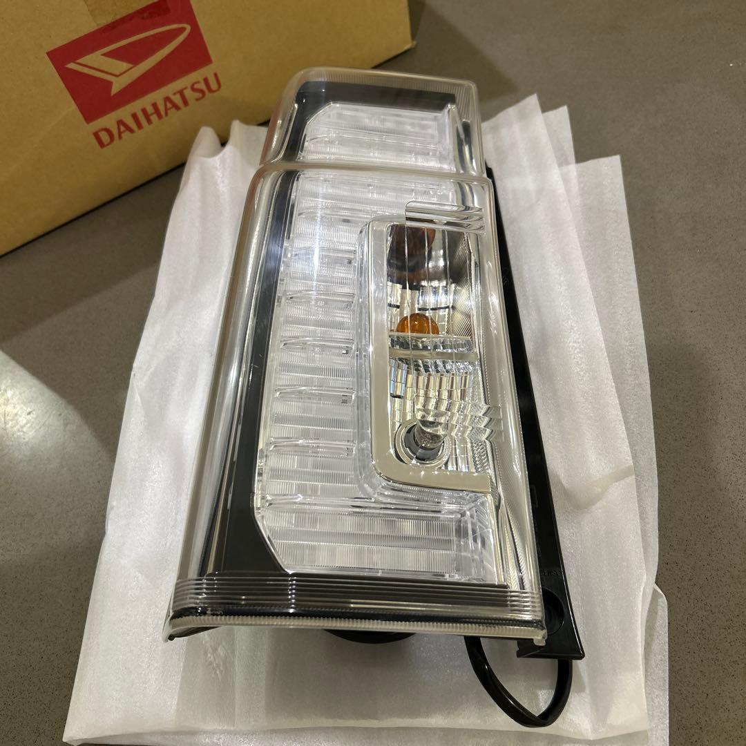 タント LA610S 左テールランプ タント DBA-LA610S 左テールライト 左テールランプ X SA 4WD KF-VE W24