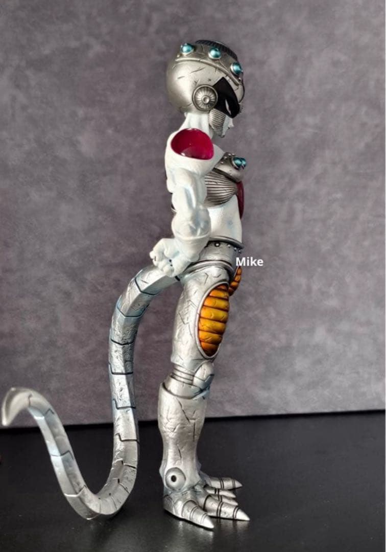 ドラゴンボールガレージキット ガレキ メカフリーザ スタチュー