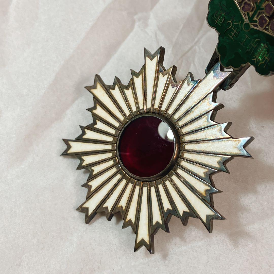 旭日単光章 勲六等単光旭日章 - メルカリ