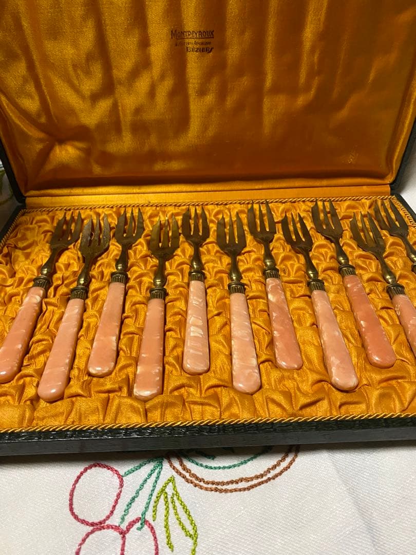 フランスアンティークMontpeyroux ピンクハンドル フォークセット11本 Norway Rose 1950s Cunningham and Pickett USA - China Set With