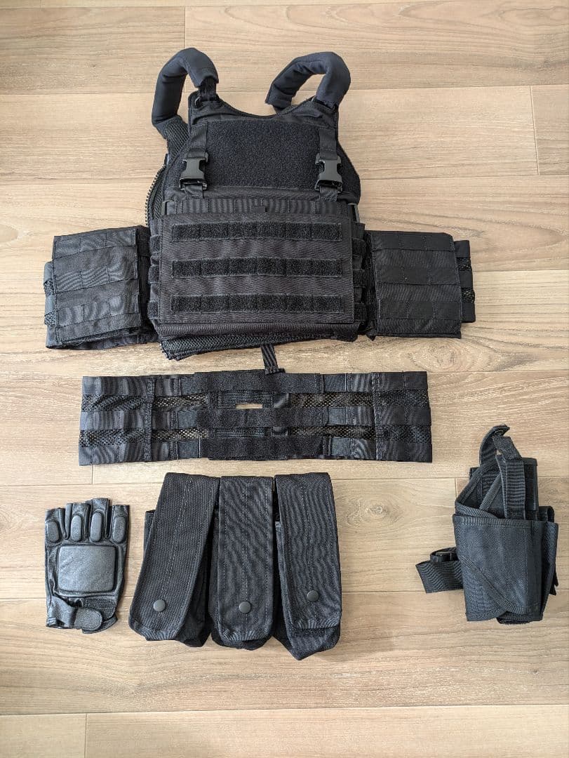 タクティカルベスト ブラック　その他