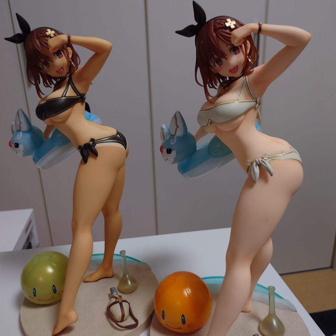 ライザ 白水着ver 、黒水着verのアトリエ　フィギュア