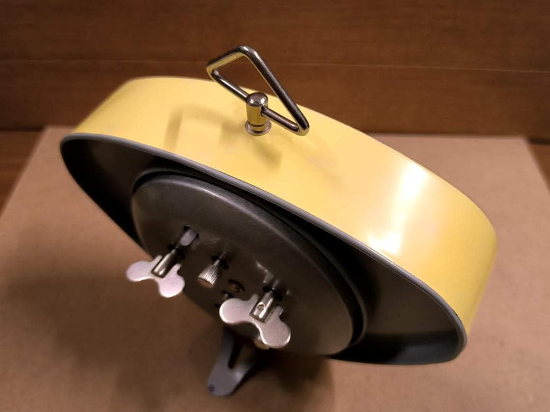 レトロ FOSSIL AMERICAN CLASSIC 手巻き式 目覚まし時計