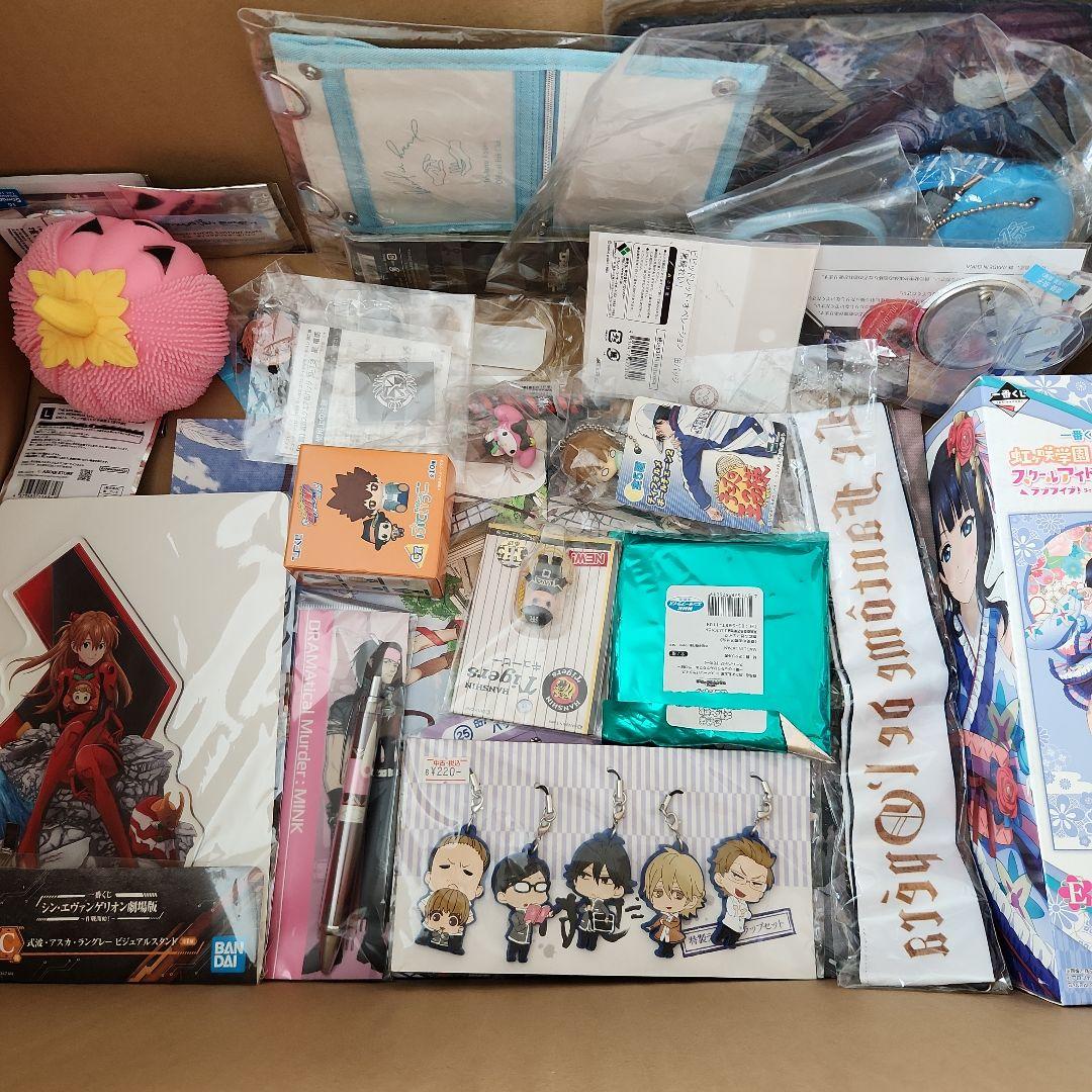 ノンジャンル アニメグッズ まとめ売り 190個程度 - メルカリ
