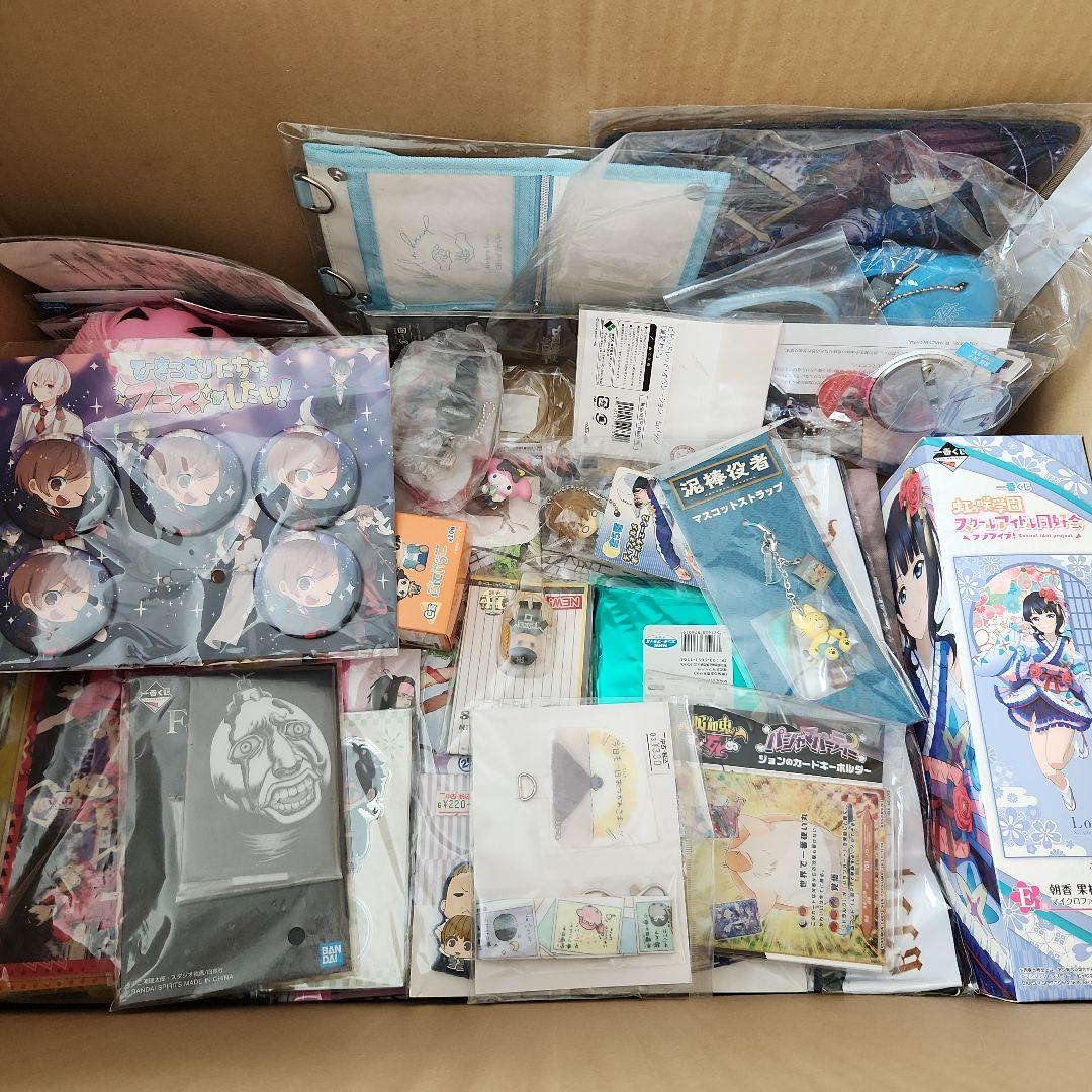 ノンジャンル アニメグッズ まとめ売り 190個程度 - メルカリ