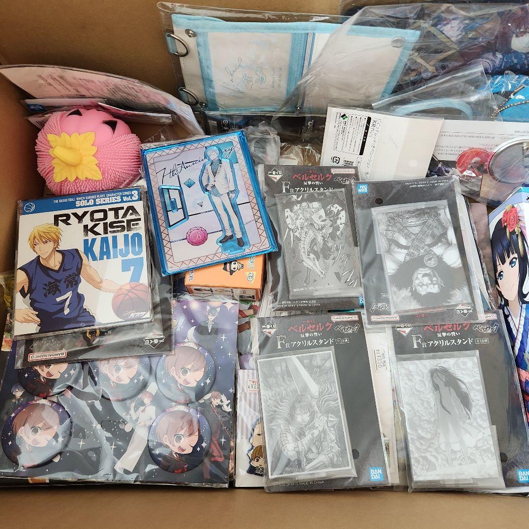 ノンジャンル アニメグッズ まとめ売り 190個程度 - メルカリ