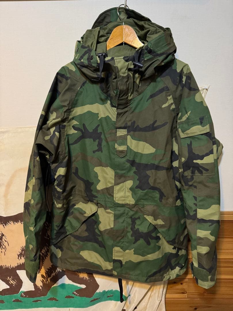 迷彩柄 パーカー 軍物 アーミー ECWCS B’z 稲葉着 GORE-TEX