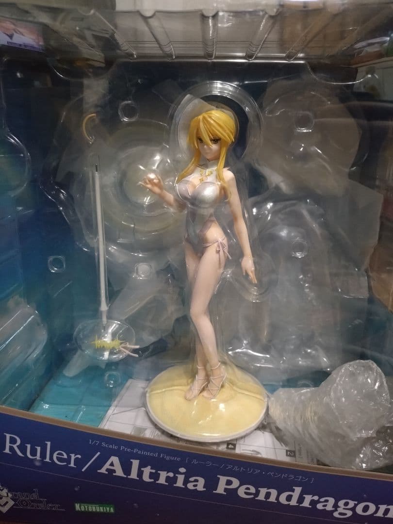 ルーラー/アルトリア・ペンドラゴ Ruler/Altria Pendragon Fate/Grand Order - Altria Pendragon - 1/7 - Ruler (Kotobukiya