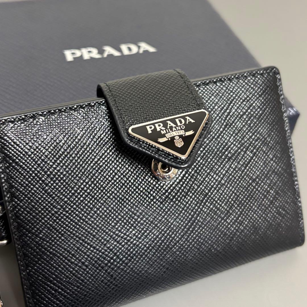 未使用品】PRADA トライアングルロゴ カードケース サフィアーノ 三角