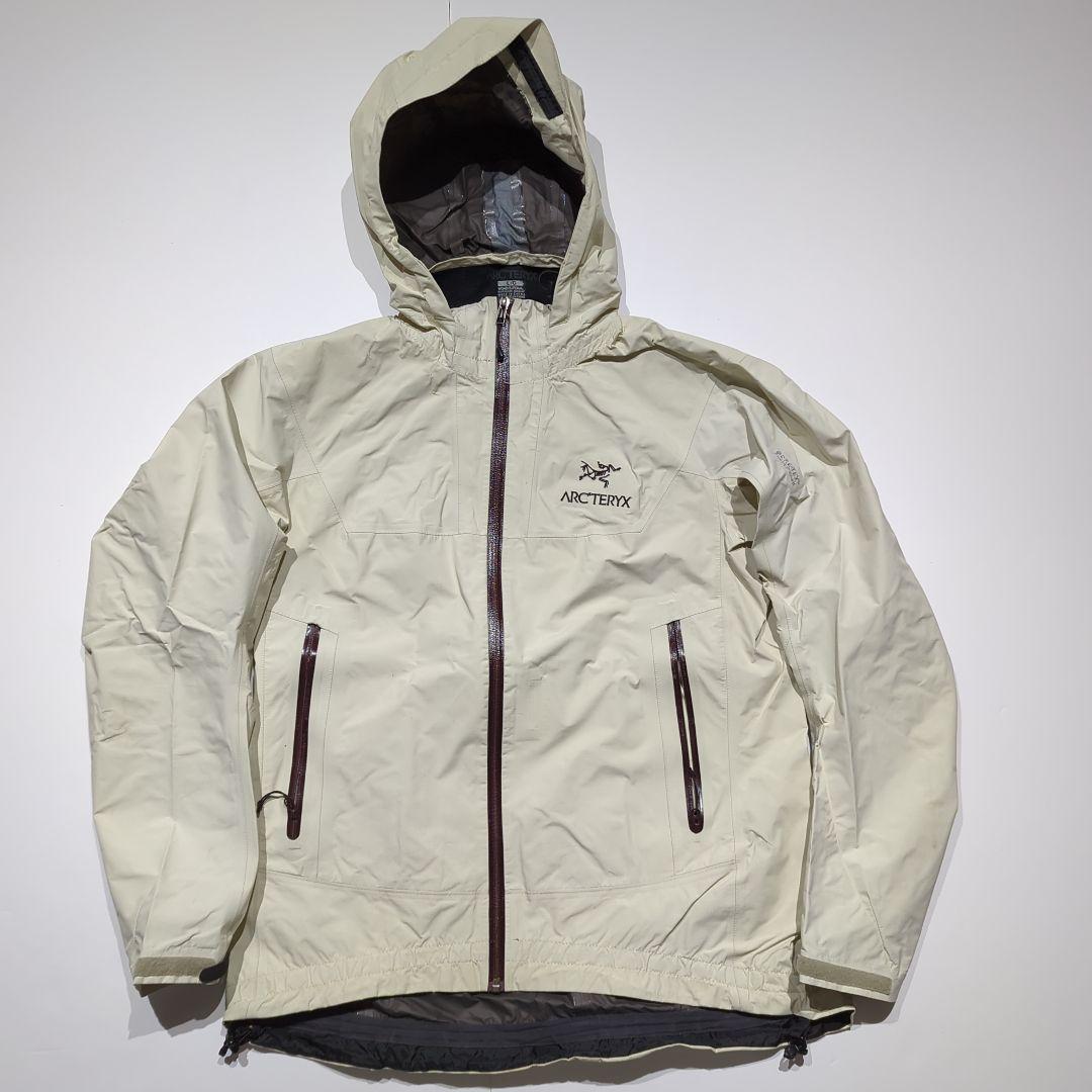 ARC'TERYX BETA SL 中国製 ホワイト レディース Lサイズ ARC'TERYX BETA SL 中国製 ホワイト レディース Lサイズ Beta SL